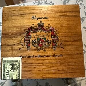 Exquisite Wooden Cosmetic Case